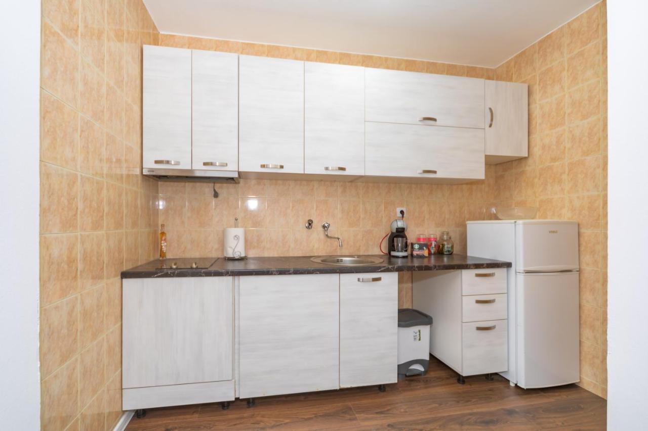 Aloha Apartman Бар Экстерьер фото